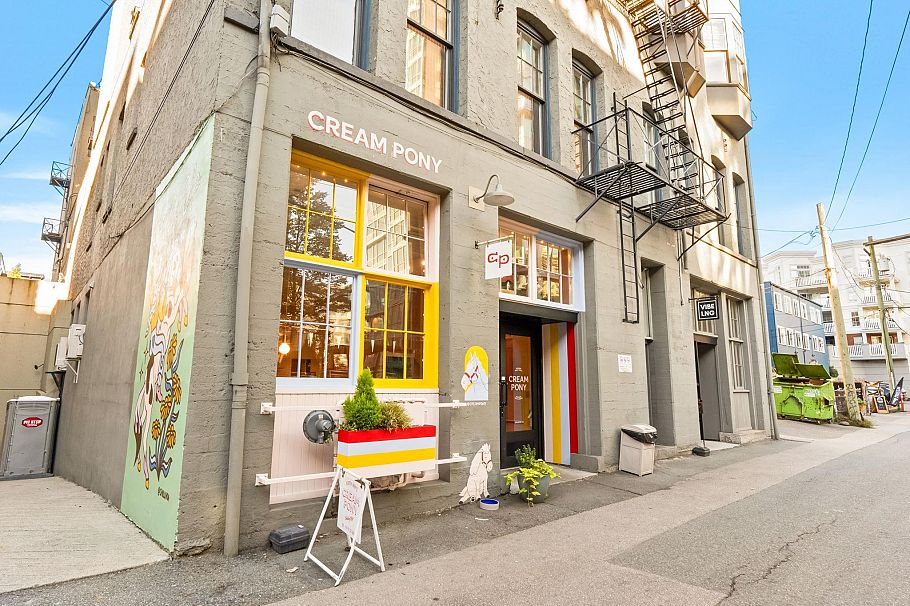 410 124 W 3rd Street North Vancouver, BC - 29