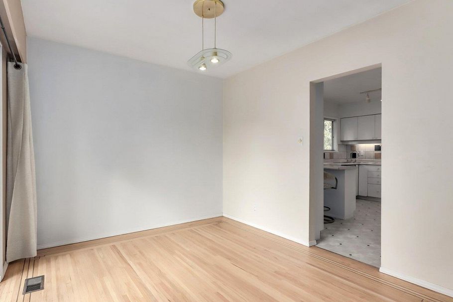 2984 Plymouth Drive North Vancouver, BC - 6