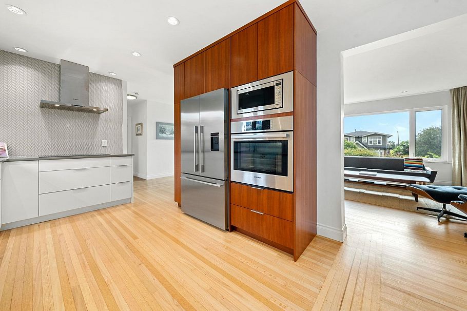 728 E 6th Street North Vancouver, BC - 15