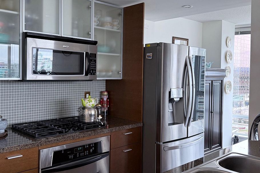 1106 980 Cooperage Way Vancouver, BC - 6