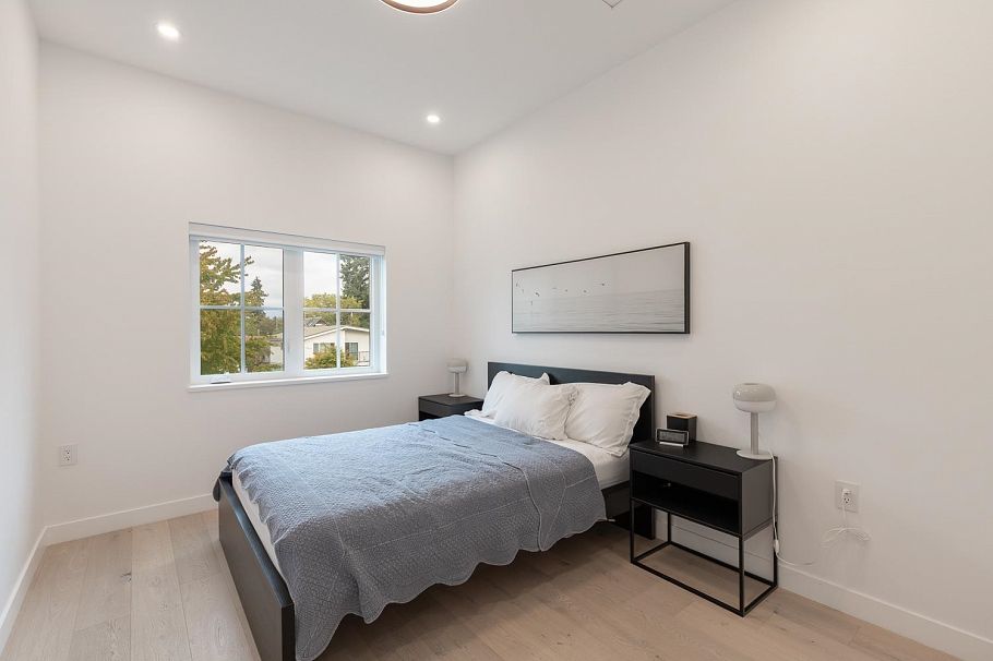 1438 E 17th Avenue Vancouver, BC - 15