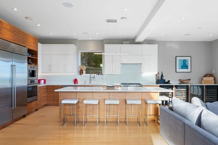 105 Monte Vista Court North Vancouver, BC - 7