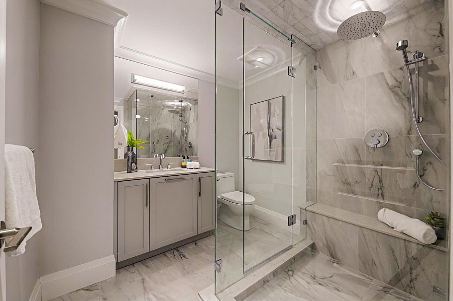 939 Forest Hills Drive North Vancouver, BC - 35