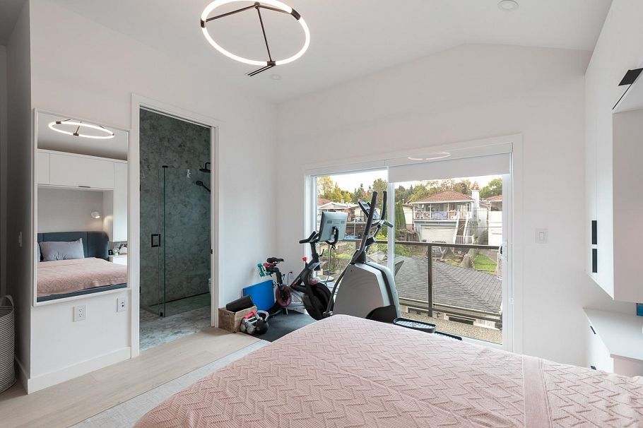 1438 E 17th Avenue Vancouver, BC - 23