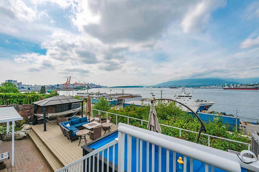 2385 Wall Street Vancouver, BC - 29