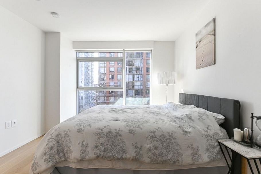 402 889 Pacific Street Vancouver, BC - 8