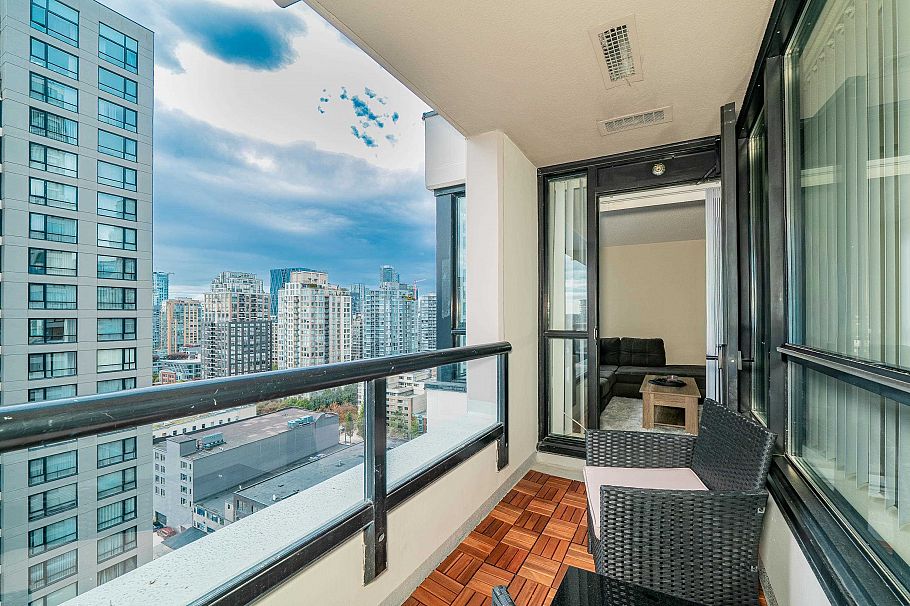 2105 909 Mainland Street Vancouver, BC - 27