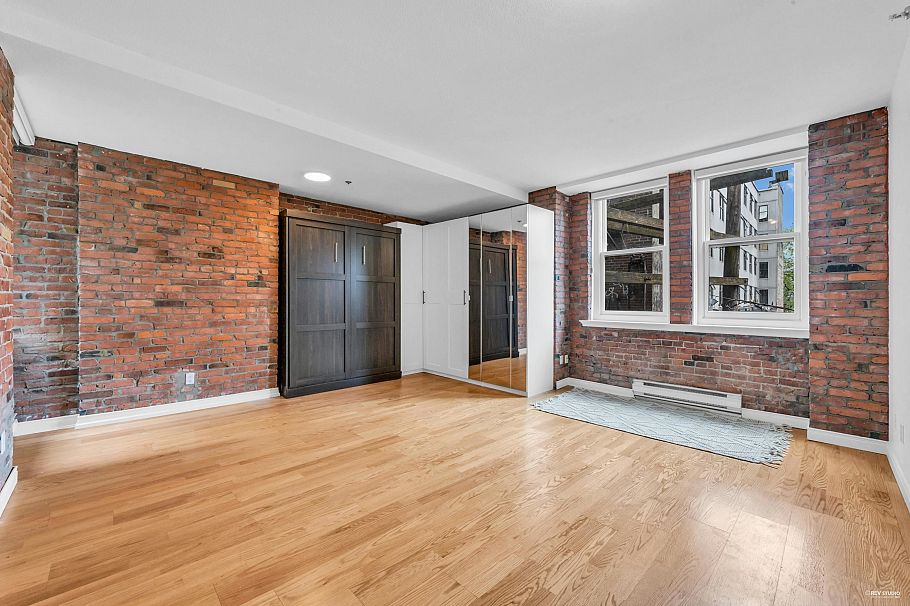 301 233 Abbott Street Vancouver, BC - 9