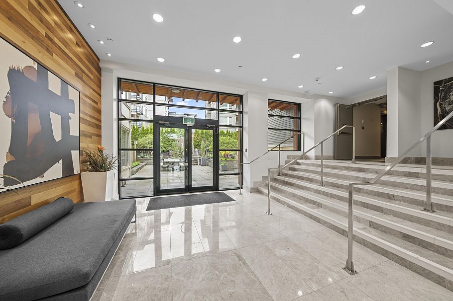 101 2665 Mountain Highway North Vancouver, BC - 3