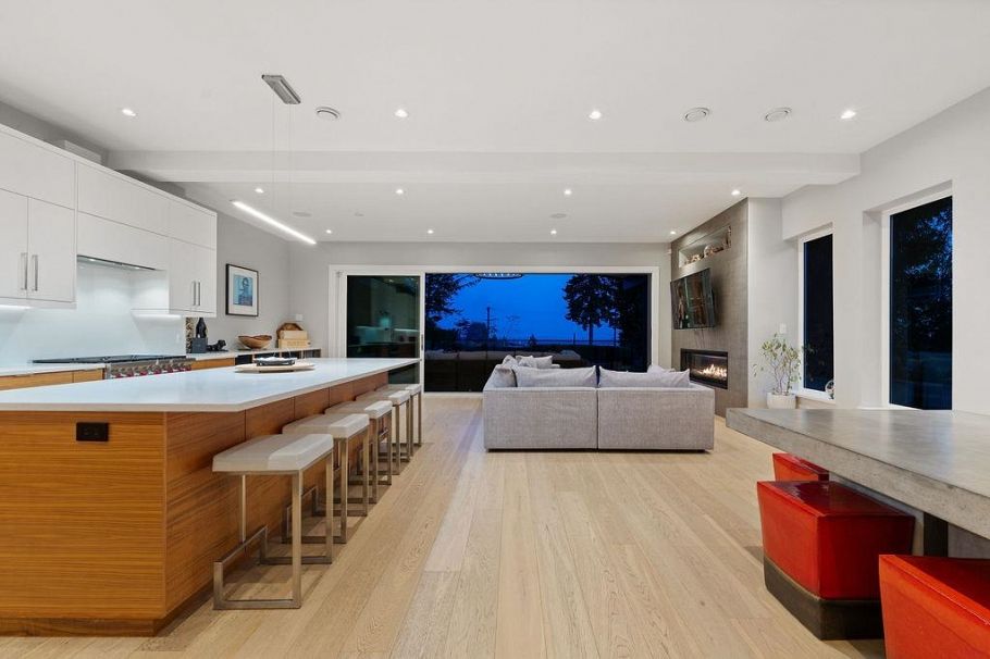 105 Monte Vista Court North Vancouver, BC - 10