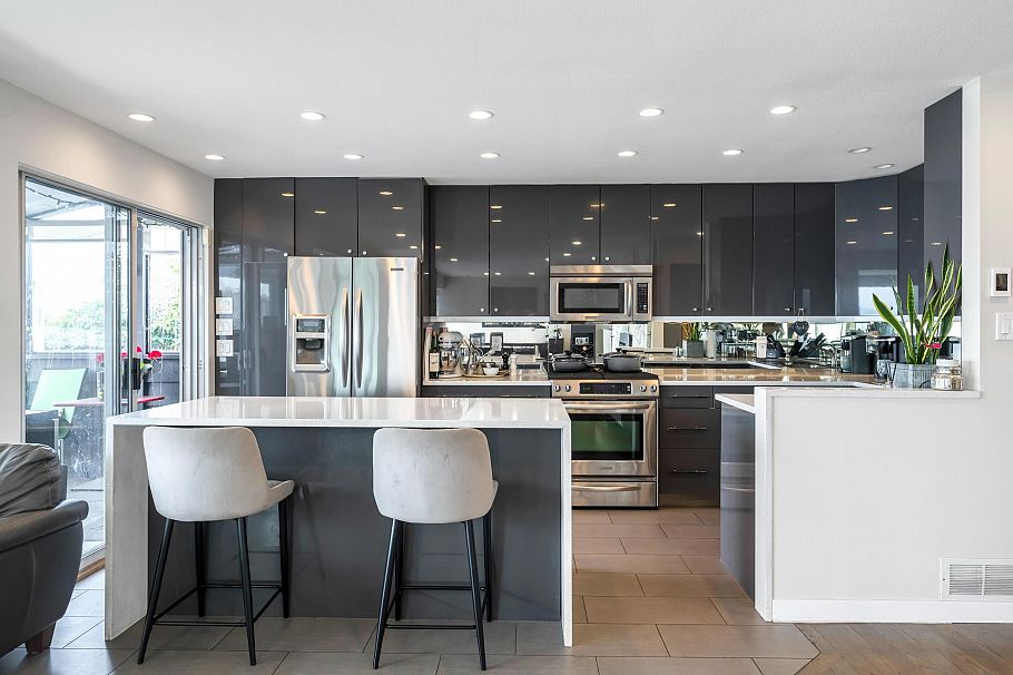 2385 Wall Street Vancouver, BC - 9