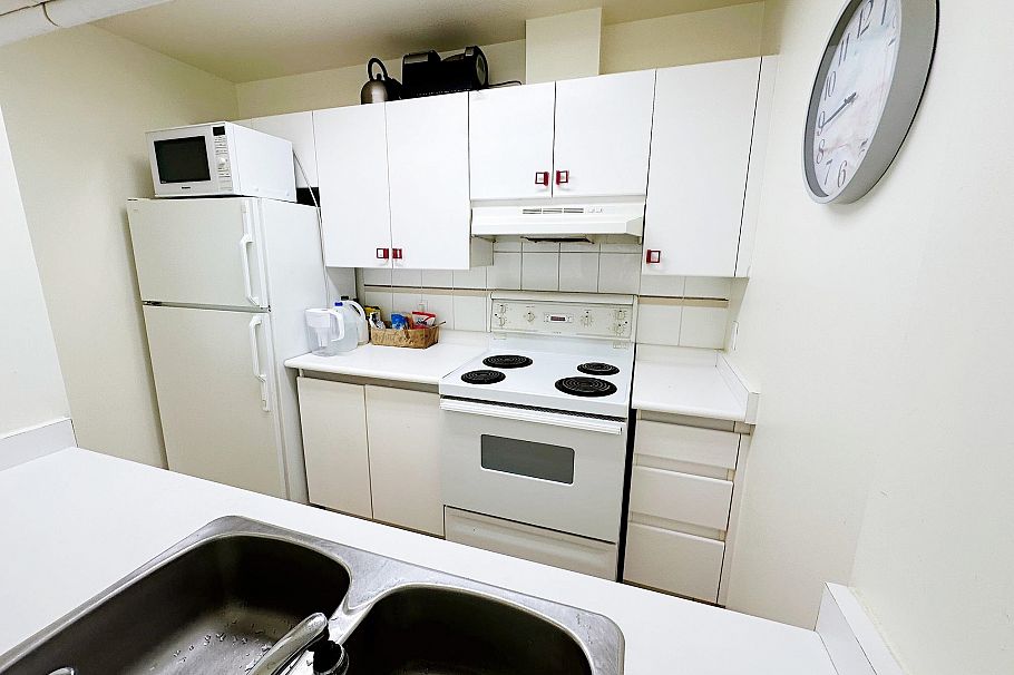 1401 989 Nelson Street Vancouver, BC - 7