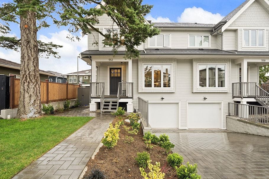 552 E 58th Avenue Vancouver, BC - 6