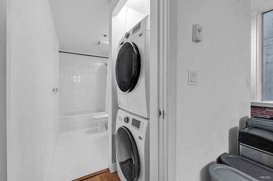 301 233 Abbott Street Vancouver, BC - 19