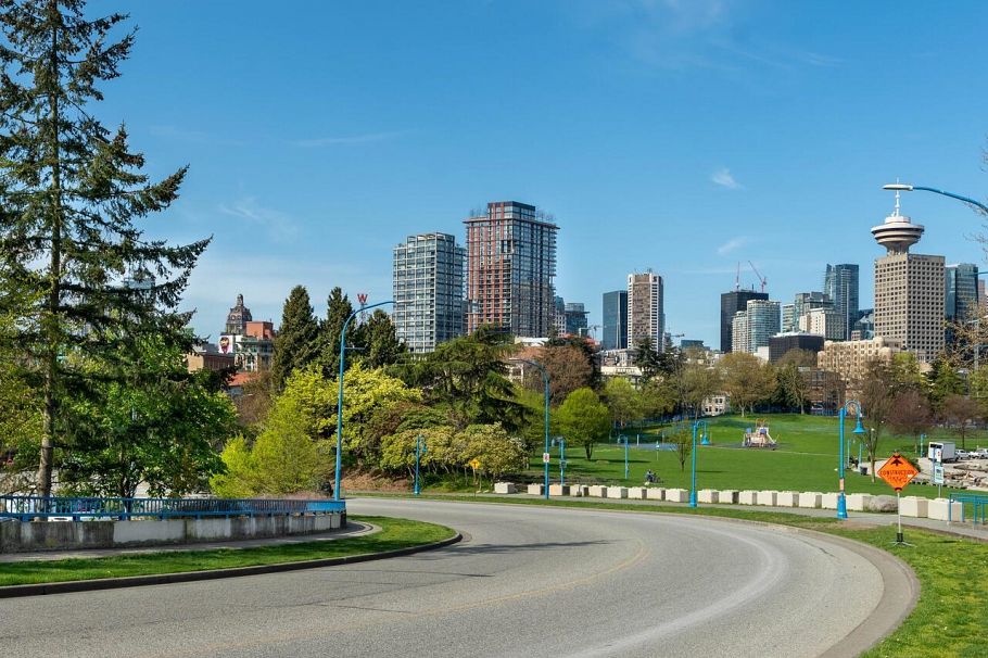 209 168 Powell Street Vancouver, BC - 32