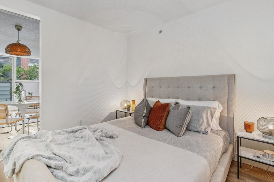 209 168 Powell Street Vancouver, BC - 7