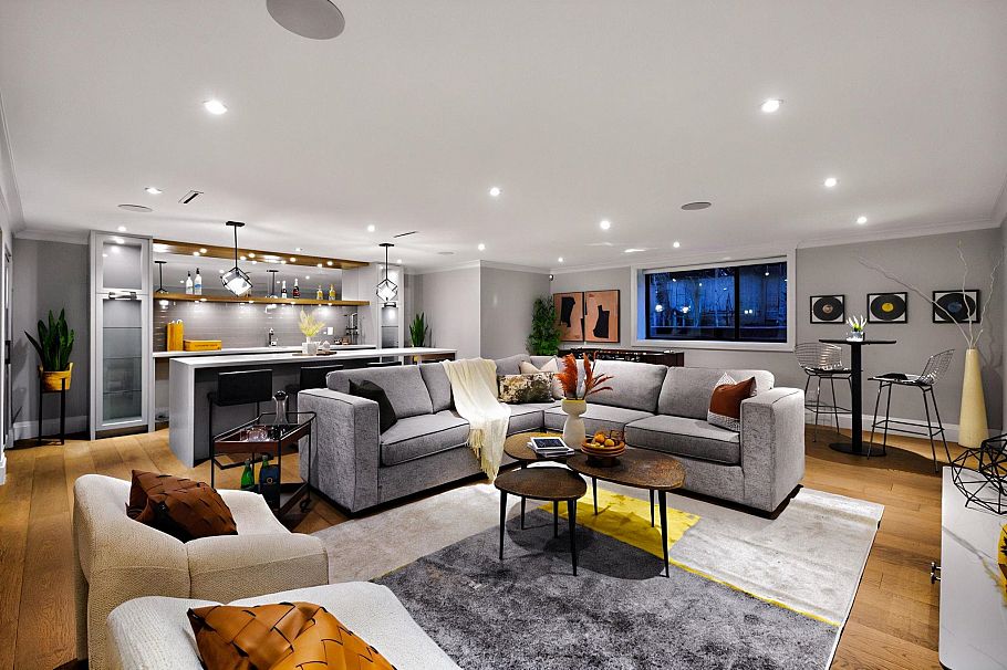 939 Forest Hills Drive North Vancouver, BC - 37