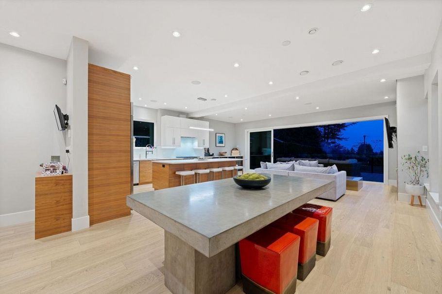 105 Monte Vista Court North Vancouver, BC - 6