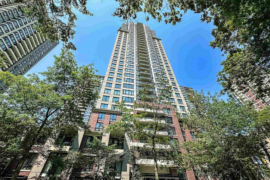 2105 909 Mainland Street Vancouver, BC - 33