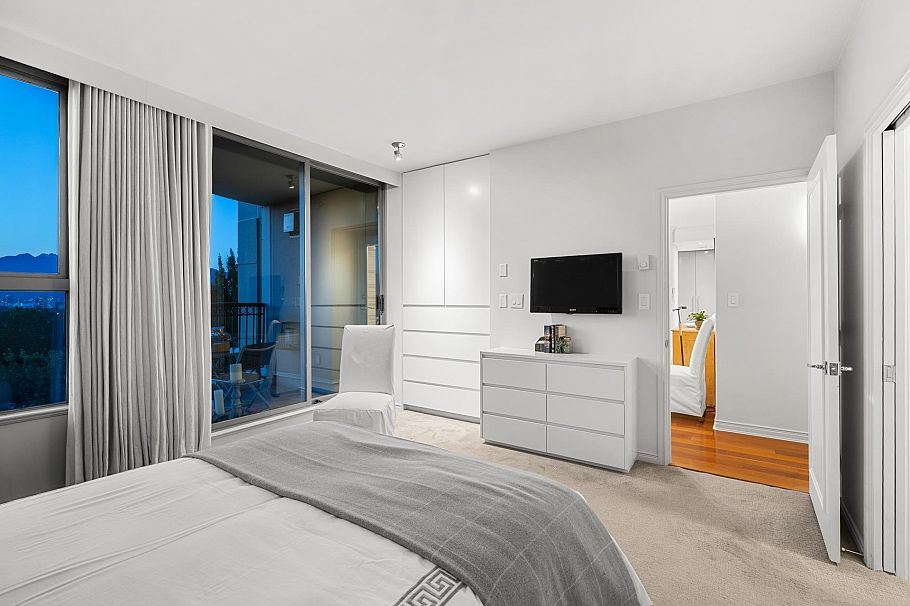 700 1788 W 13th Avenue Vancouver, BC - 14