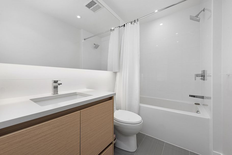 553 8575 Rivergrass Drive Vancouver, BC - 12