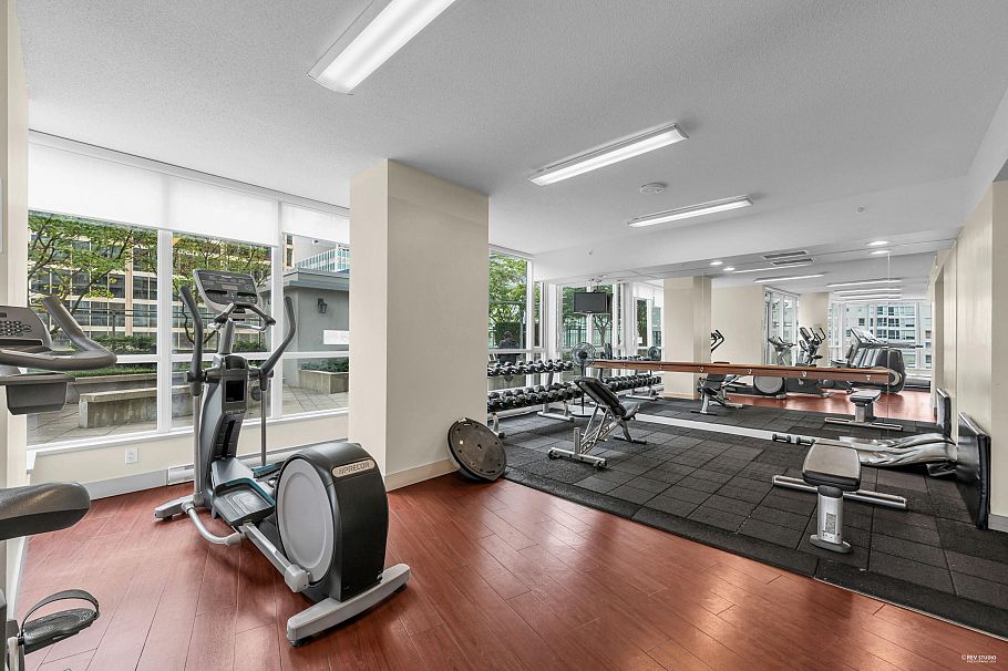 1210 833 Seymour Street Vancouver, BC - 24