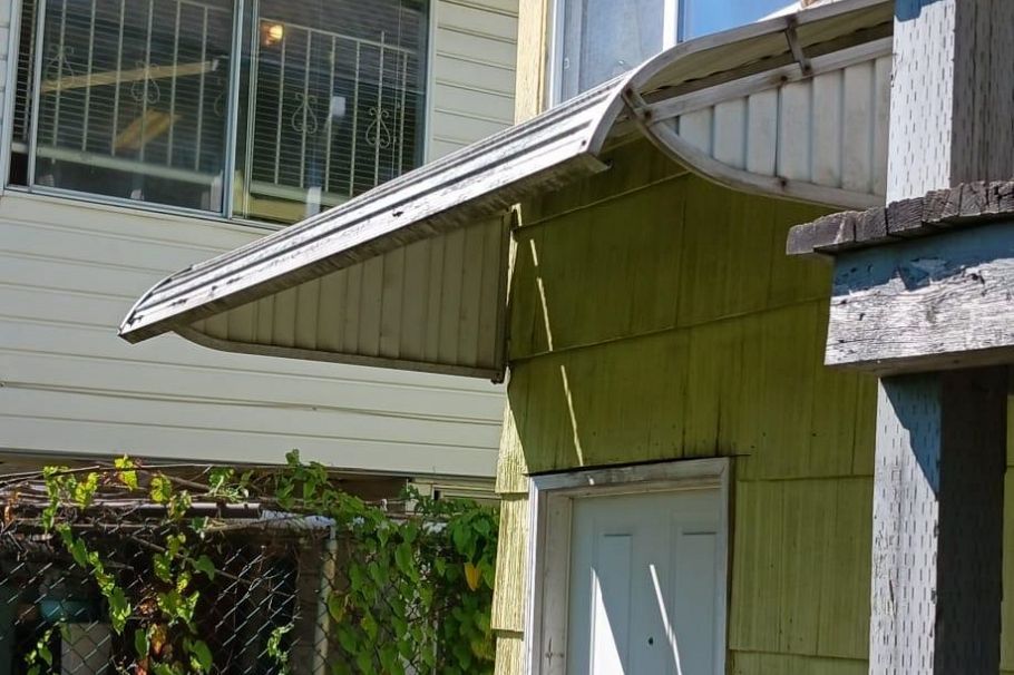 1824 E 11th Avenue Vancouver, BC - 3