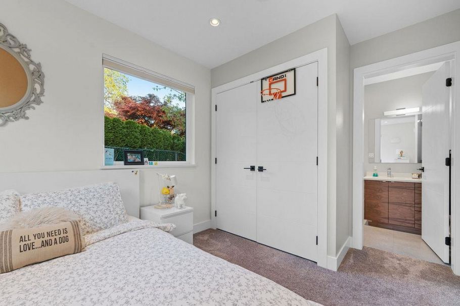 105 Monte Vista Court North Vancouver, BC - 27