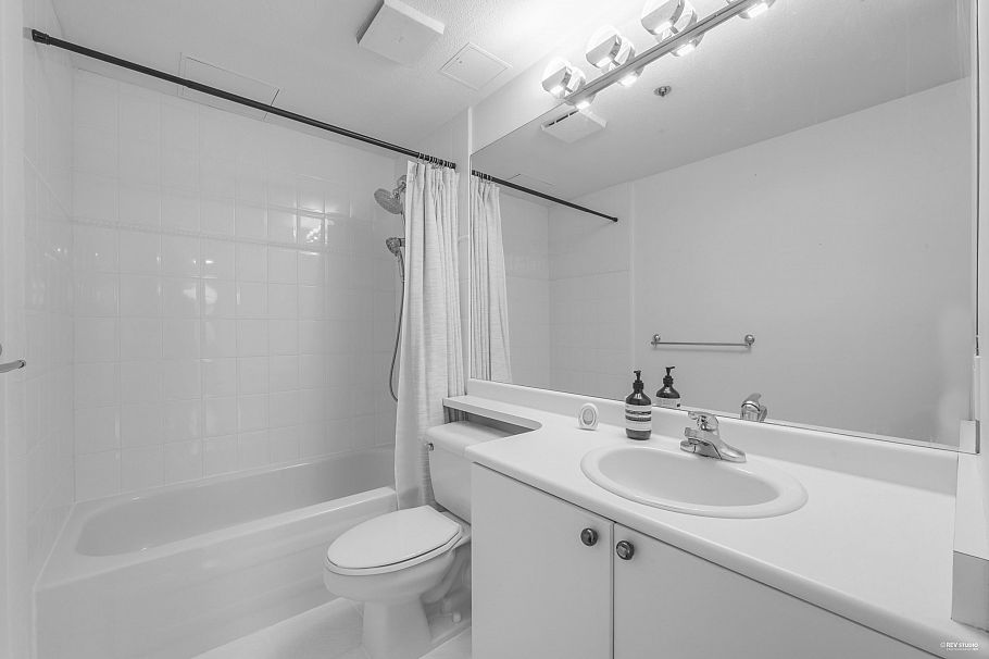 301 233 Abbott Street Vancouver, BC - 20