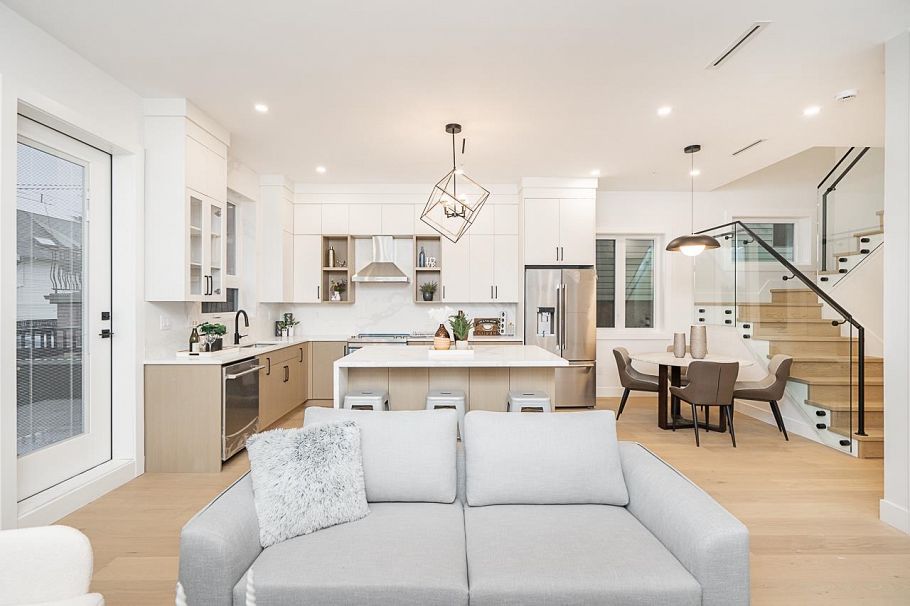 2 2753 Nanaimo Street Vancouver, BC - 5