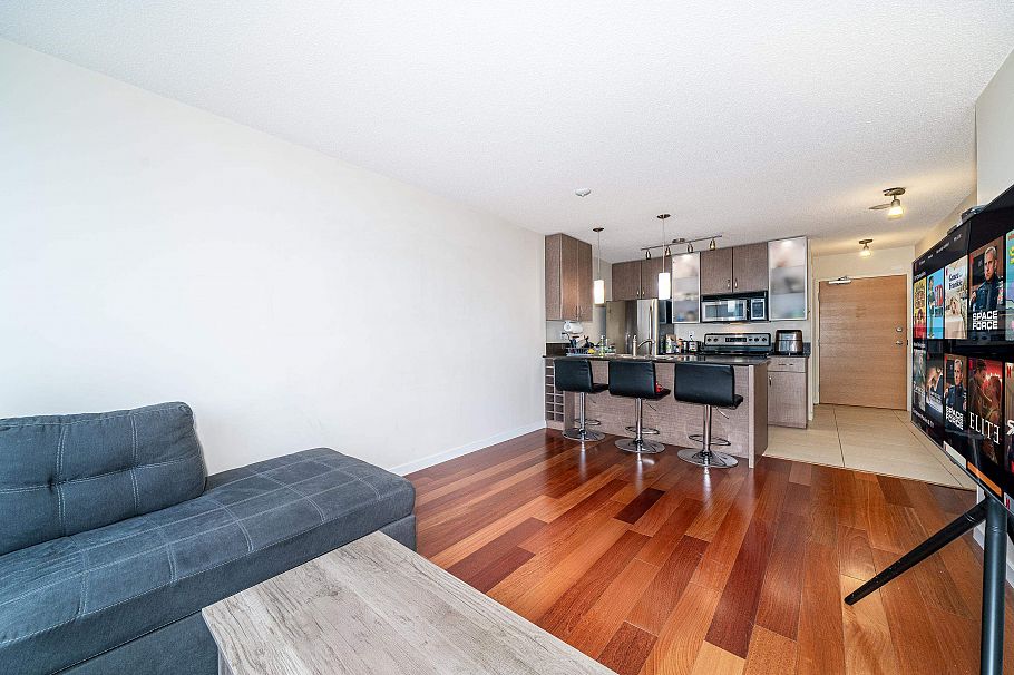 2105 909 Mainland Street Vancouver, BC - 16