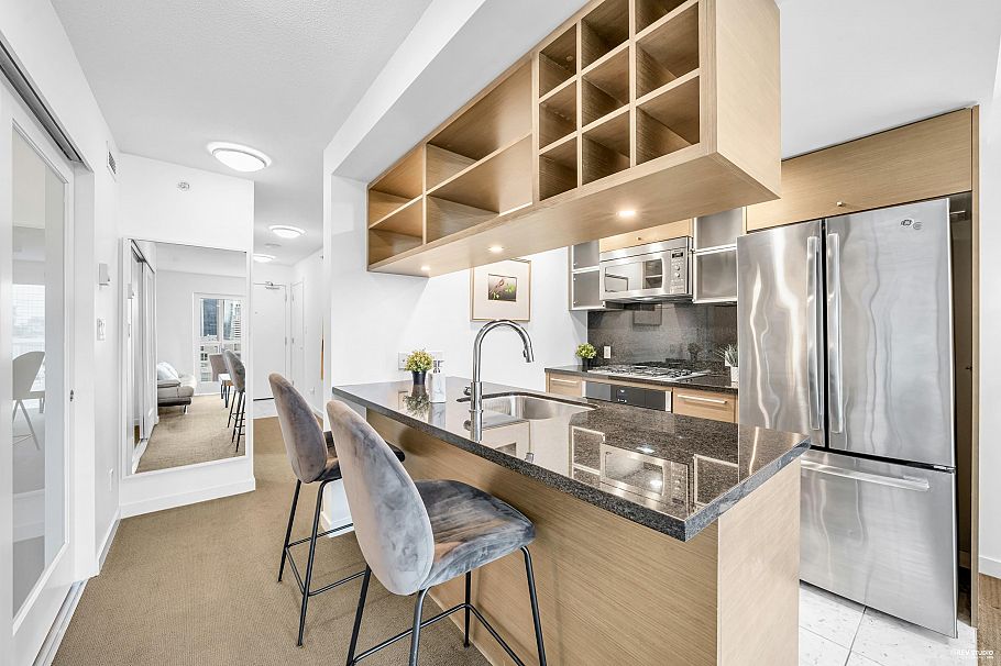 1210 833 Seymour Street Vancouver, BC - 11