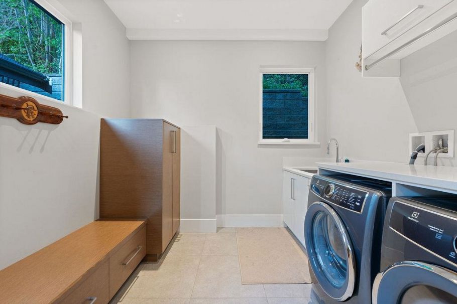 105 Monte Vista Court North Vancouver, BC - 18