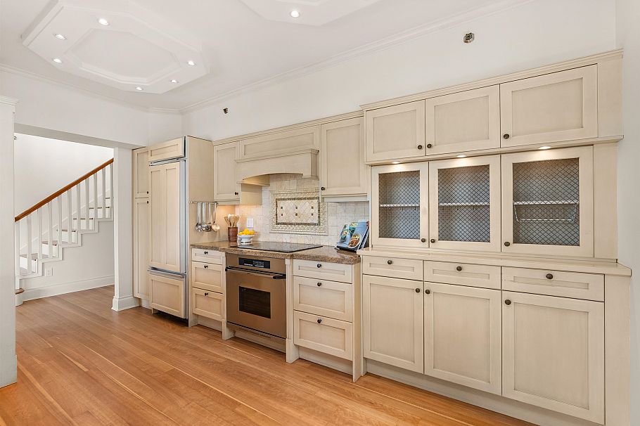 307 1311 Beach Avenue Vancouver, BC - 19