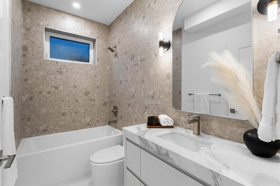 2 4176 Balkan Street Vancouver, BC - 10