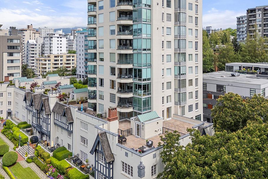 307 1311 Beach Avenue Vancouver, BC - 2