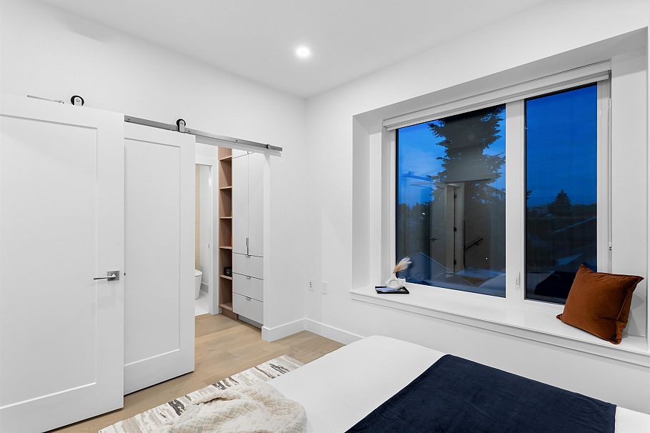 2 4176 Balkan Street Vancouver, BC - 9