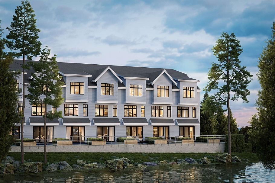 10 1928 Glenaire Drive North Vancouver, BC - 1