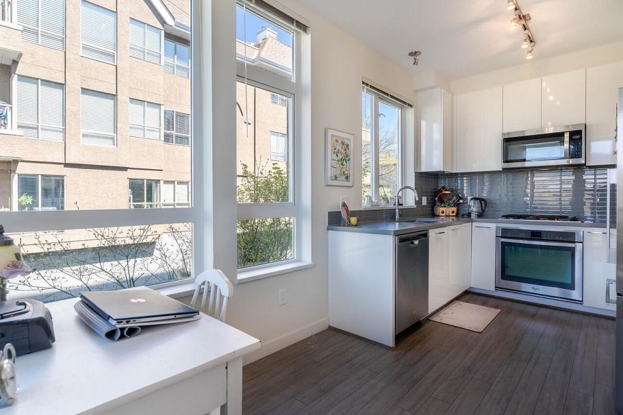 203 717 Chesterfield Avenue North Vancouver, BC - 9