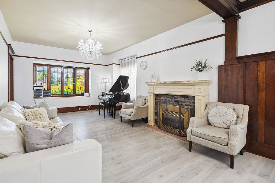 4190 W 11th Avenue Vancouver, BC - 30