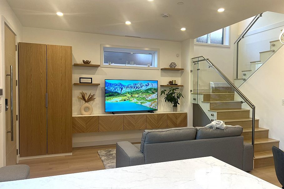 1 2838 Turner Street Vancouver, BC - 1