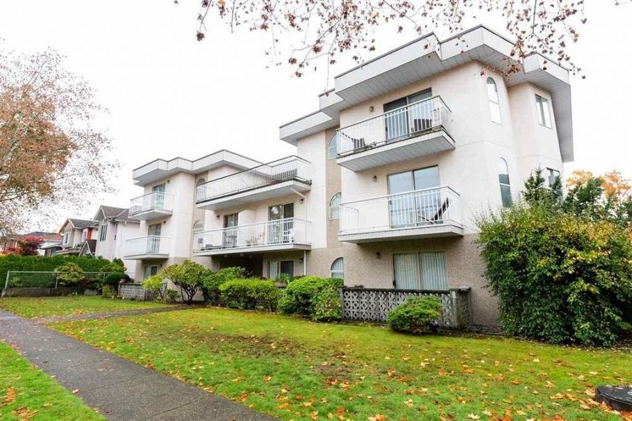 303 458 E 44th Avenue Vancouver, BC - 1