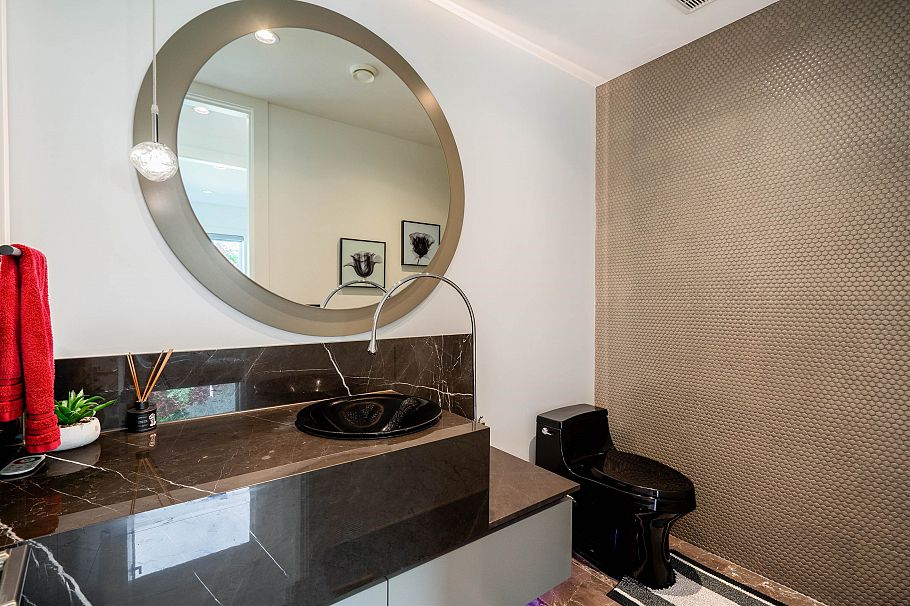 4399 Highland Boulevard North Vancouver, BC - 25