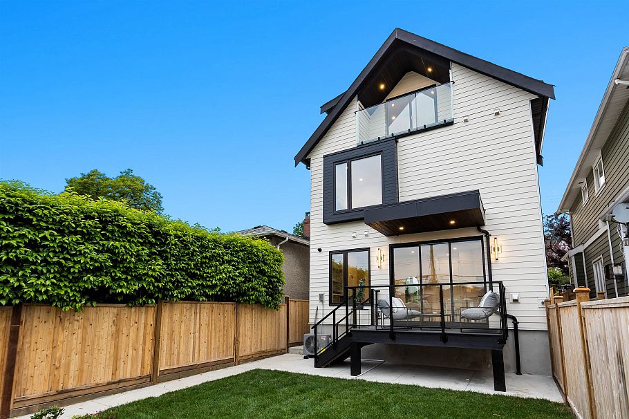 2 4176 Balkan Street Vancouver, BC - 18