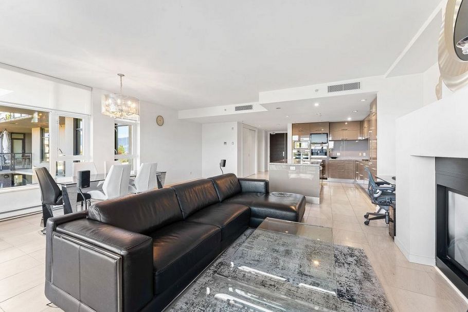 503 6093 Iona Drive Vancouver, BC - 9