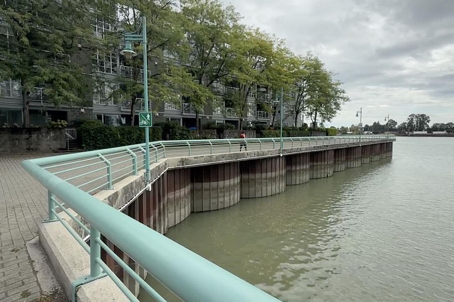 202 1820 E Kent Avenue Vancouver, BC - 18