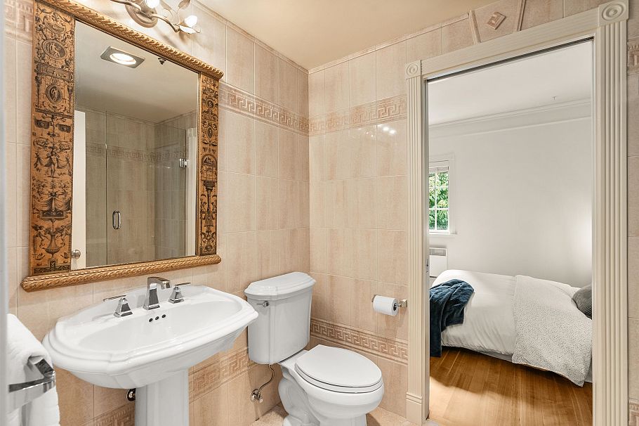 307 1311 Beach Avenue Vancouver, BC - 27