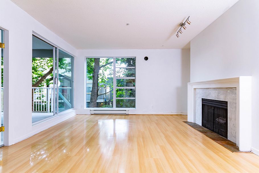 202 1820 E Kent Avenue Vancouver, BC - 4