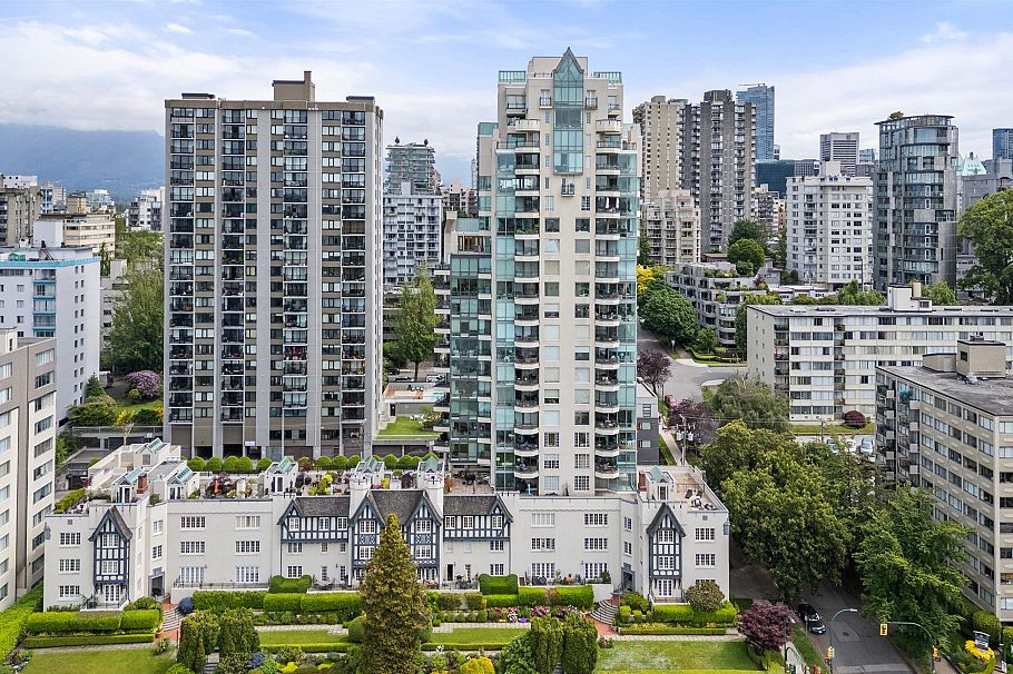 307 1311 Beach Avenue Vancouver, BC - 3