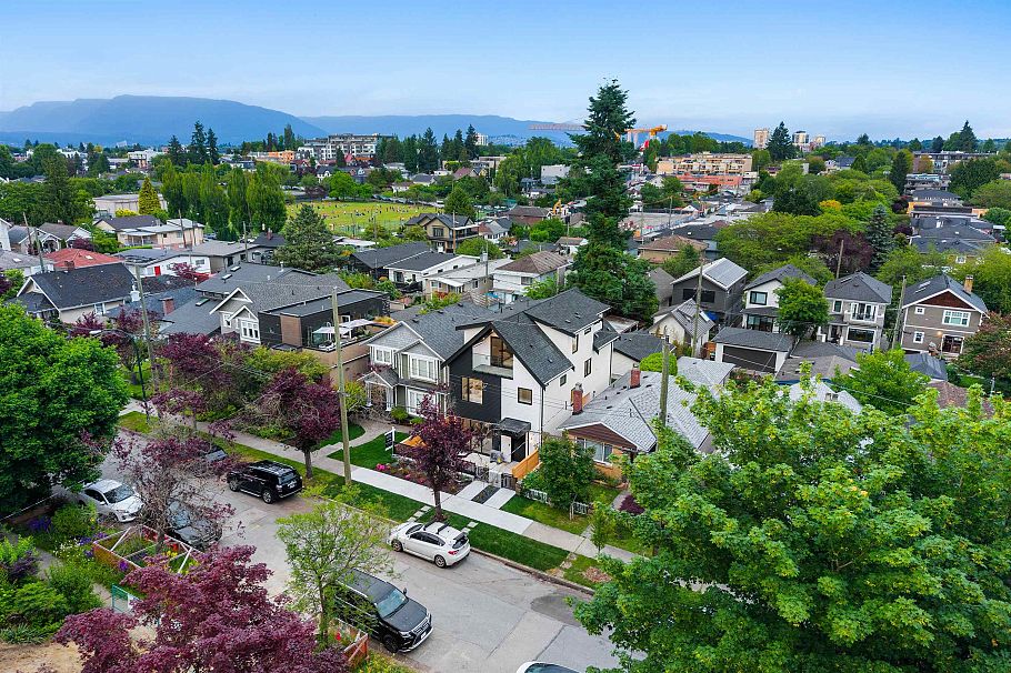 2 4176 Balkan Street Vancouver, BC - 20